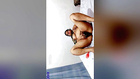 Hairy girl in sexy stockings masturbating in the webcam