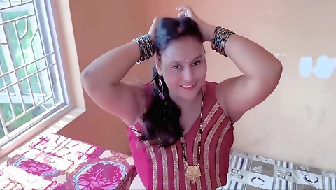 Amateur indian busty wife with big tits and a sexy body 097428