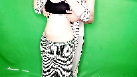 Indian massage sex video with a hot girl in her favorite clothes