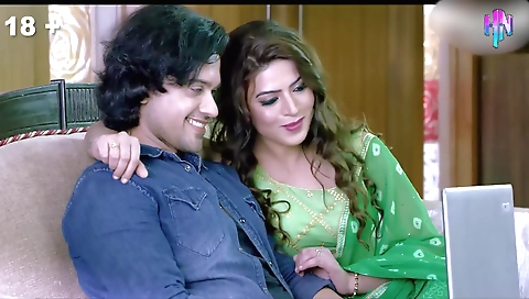 Milf 3d porn showing a hot brunette with a hot butt