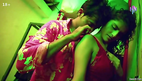 Sexy brunette with a nice ass is giving us a great time