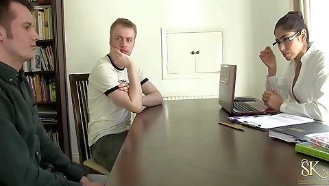 Saharas Juices Are Flowing Like Crazy - Hot Milf And Sahara Knite