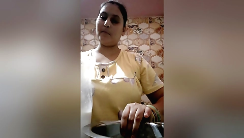 Amateur brunette is in bed to relax and enjoy alone