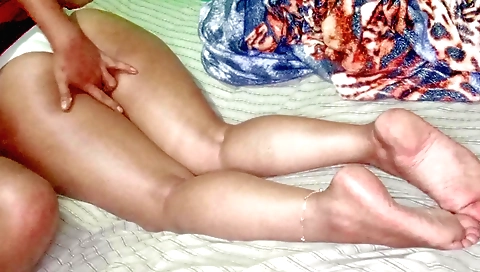 Indian amateur brunette fucks her neighbor's pussy