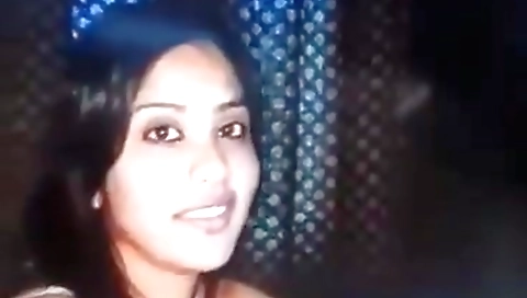 Indian hottie with a sexy body loves to fuck and eat pussy