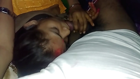 Indian teen brunette plays with her big dildo and receives a blowjob