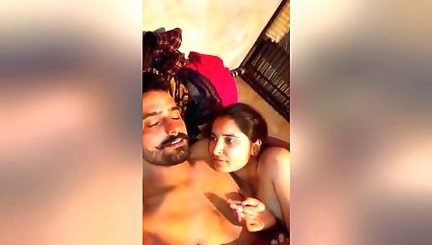 Indian girl and her lover are having sex in a webcam clip