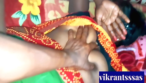 Indian amateur with a nice body enjoys deep and passionate sex