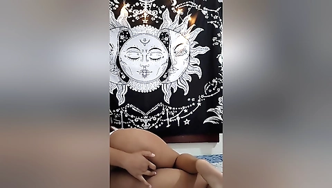 Amateur teen 18+ rubs her pussy in a hot video clip 04873