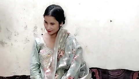 Desi Girl Ko Hotel Me Paise Ki Lalach Le Jakar Pel Diya