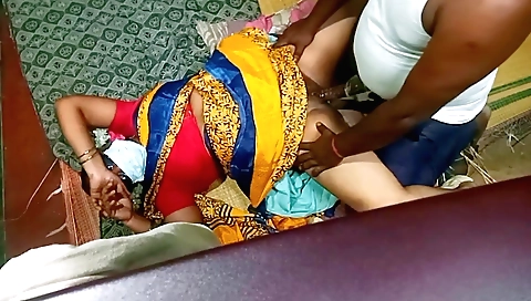 Indian busty girl gets her pussy fucked in hd video