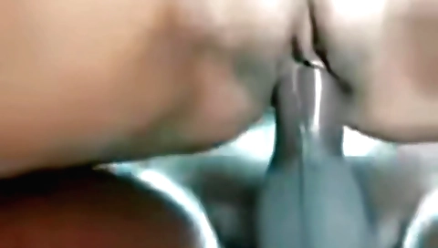 Indian girl gets a fucking in the bedroom in an amateur film