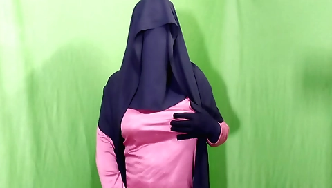 Indian lingerie solo amateur with big tits and a nice pussy