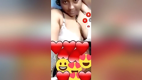 Amateur hottie shows her big boobs on the web camera