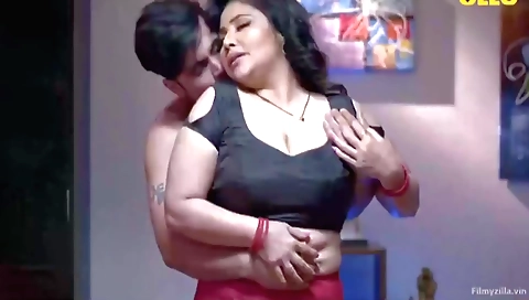 Indian chitaine with big boobs fucks in a threesome