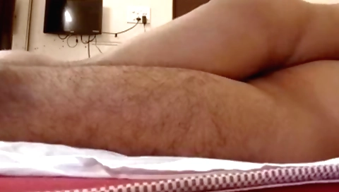 Indian couple sex video showing their bodies and mouths
