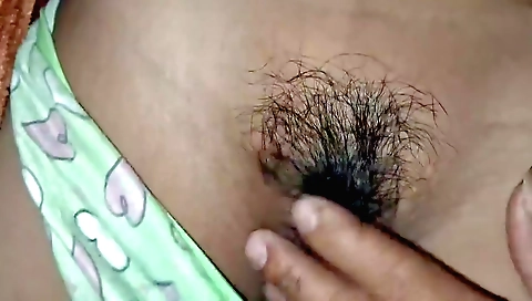 Indian hairy chick has a hairy pussy and hairy body in the video