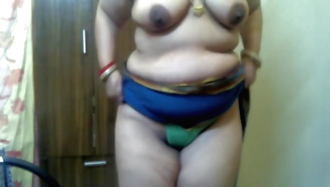 Sexy indian chick is fucked by a male in a solo video