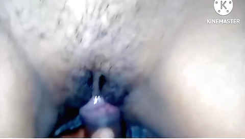 Indian girl fucks in her hairy pussy in amateur porn