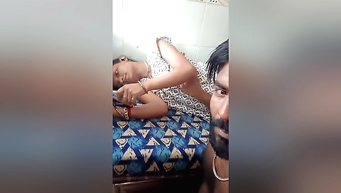 Indian brunette is getting fucked in the home in homemade