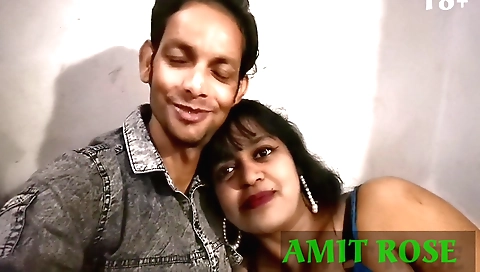 Indian bhabhi girl takes it very hard while she gets cum