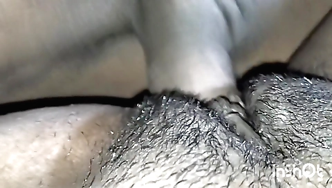 Indian girl has hairy pussy and long hair in this video