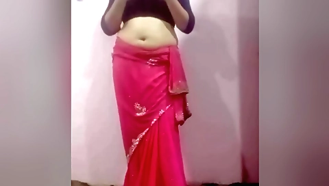 I'm masturbating with my big boobs on the web camera