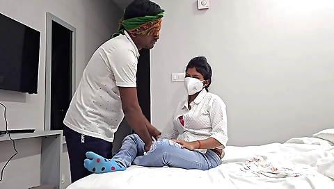 Hot indian brunette show us how to make you love her