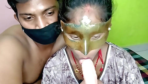 Indian busty brunette in a sexy looking porn video