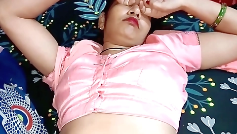 Amateur brunette sucking and fucking her boyfriend