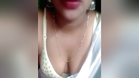 Horny indian teen naked playing with her shaved pussy