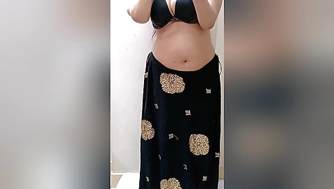 Indian amateur beauty takes her hot cock in her hairy pussy