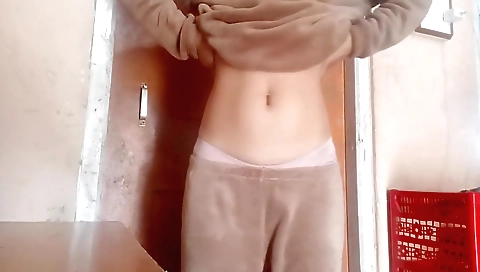 Cute brunette babe with a sexy face is playing with her pussy