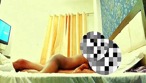 Indian babe gets horny while being filmed in medical college room