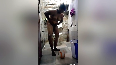 Amateur hottie in a big ass and a nice ass body in the bathroom