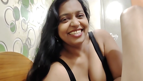 Step sister suck my hard dick in amateur sex movie