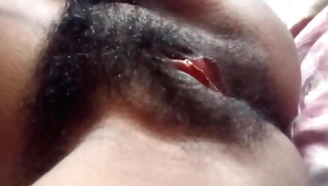 Amateurs hairy fetish girl video with natural face