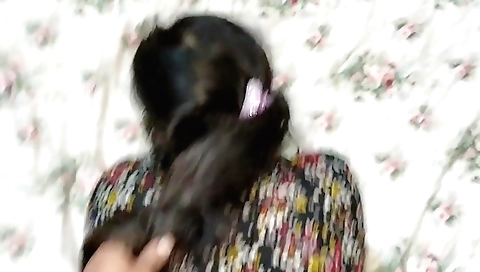 Indian amateur brunette with big ass to fuck in POV