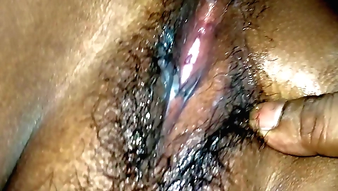 Indian girl with hairy pussy first time making video