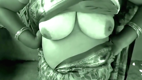 Indian amateur porn with sexy big tits and pussy video