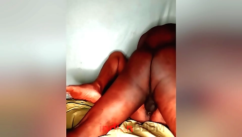 Indian teen gets banged deepthroat in homemade webcam clip