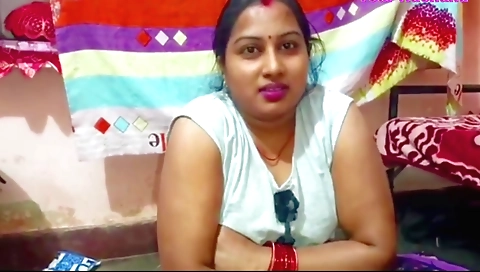 Amateur brunette 18+ with hairy bush fucking in mirror