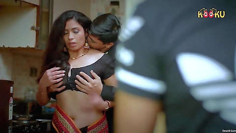 Brunette girl shows off her amazing body in hd video