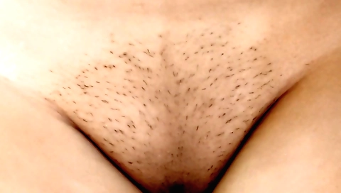 Indian teen takes it easy and makes her boyfriend's dick hard