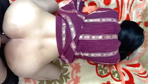 Indian brunette gets her pussy fucked by a guy in a pov video