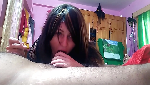 Indian slut strips naked and takes off socks in a webcam vid