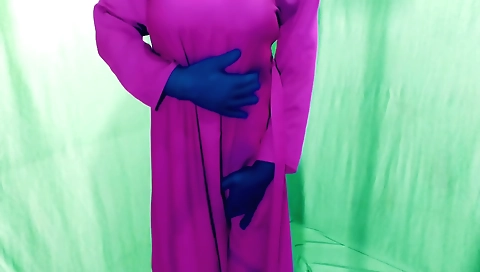 Indian slut with a large body is fucking a guy in the bedroom