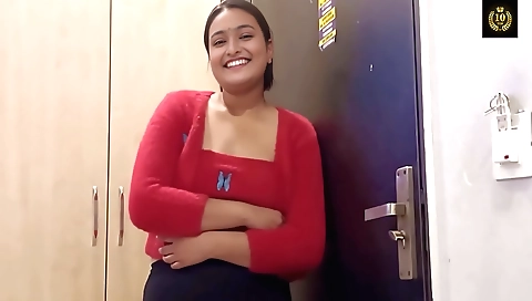 Indian girlfriend enjoys big ass doggy riding on the couch