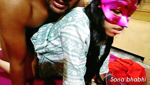 Amateur brunette porn with a really awesome body 0313